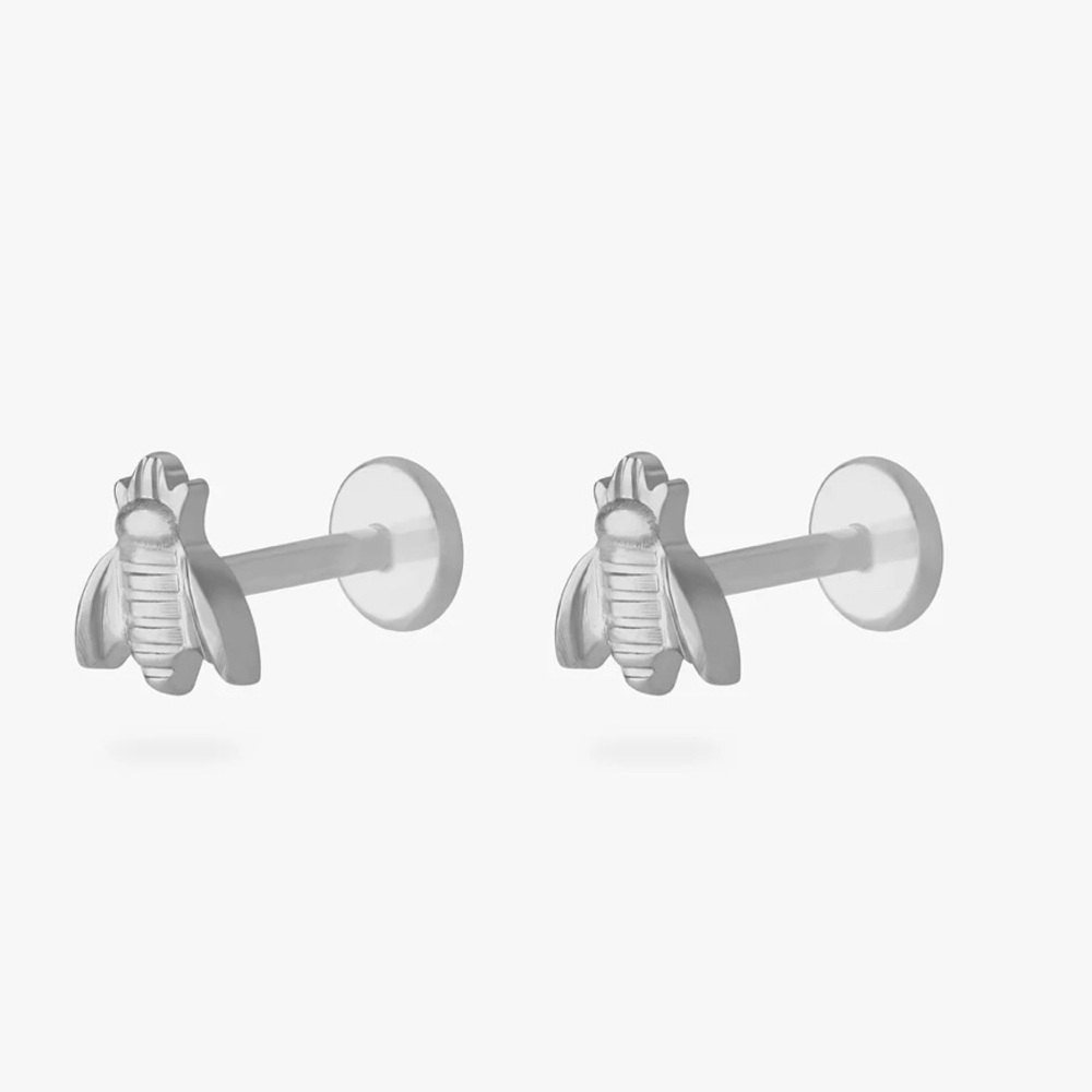 STUDS titanium bee flat back stud earrings